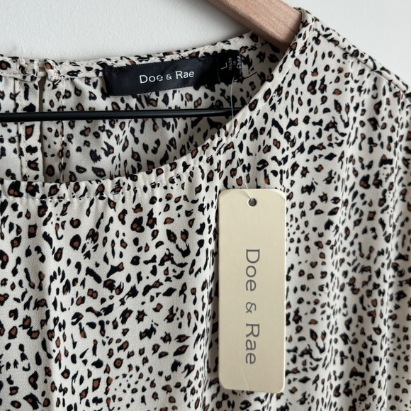 NWT Doe & Rae Boutique Leopard Print Drop Shoulder Wide Leg Jumpsuit Size L - Picture 8 of 10